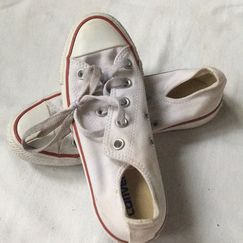 white lowtop converses